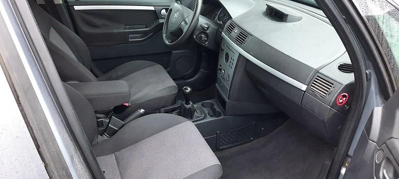 Gebraucht Opel Meriva 96 PS (70 kW) 2004 Grau Van / Kleinbus