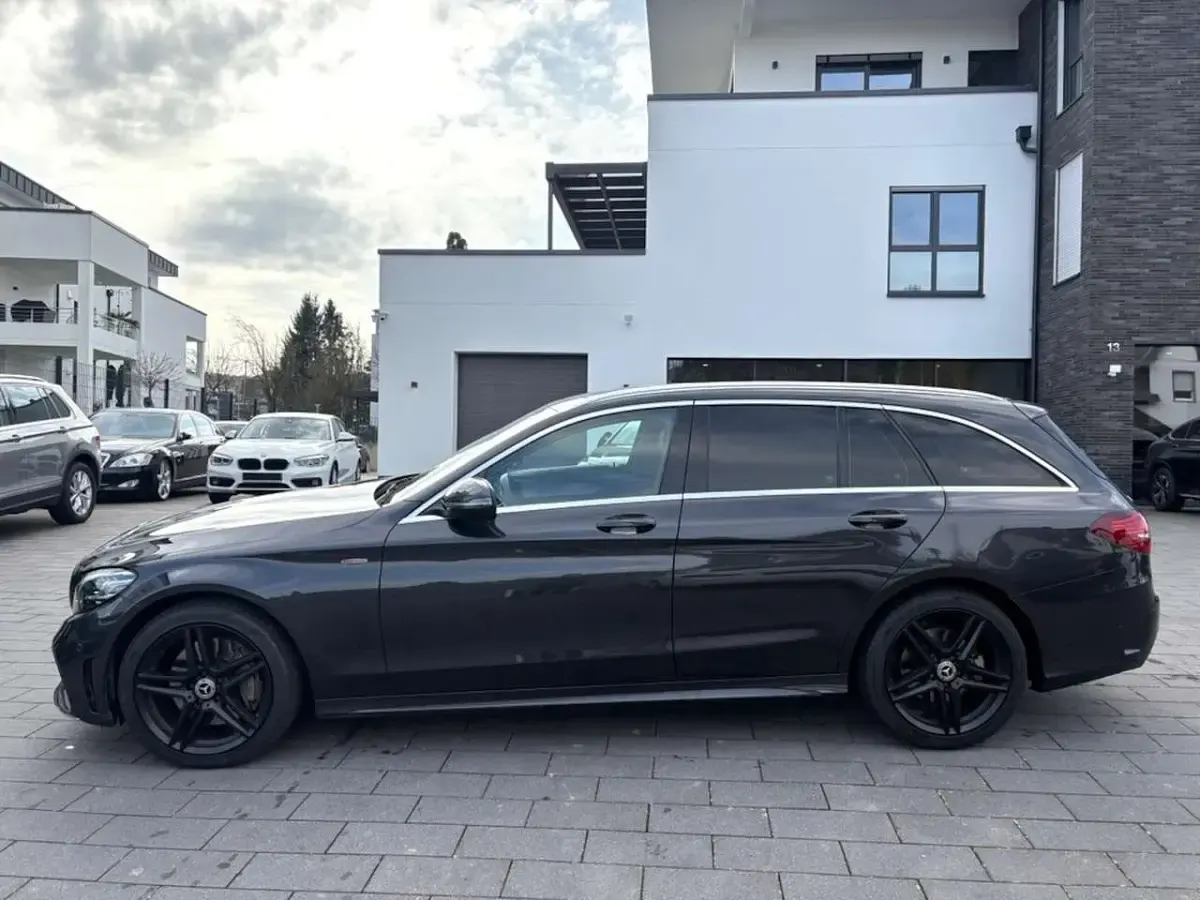 Gebraucht Mercedes C300 AMG 245 PS (180 kW) 2020 Grau Kombi