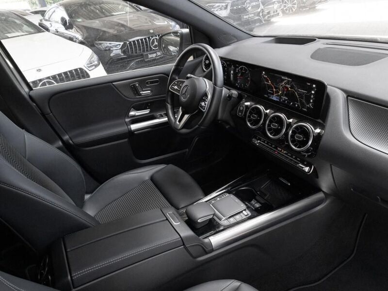 Gebraucht Mercedes B220 Progressive 190 PS (139 kW) 2022 Metalliclack mountaingrau Van / Kleinbus
