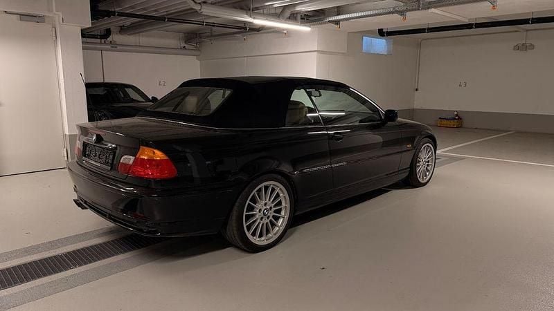 Gebraucht BMW 323 Cabriolet Performance 170 PS (125 kW) 2000 Schwarz Cabrio
