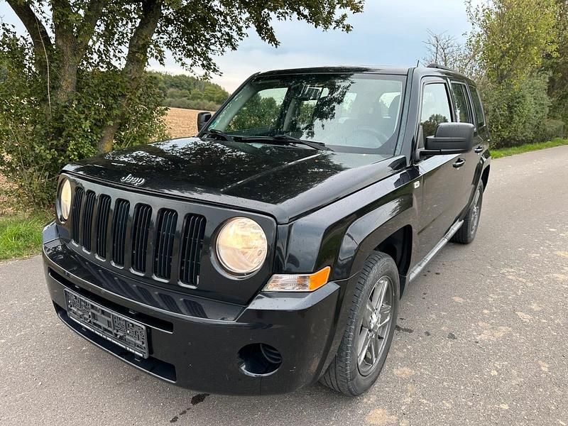 Schwarz Gebraucht 2011 Jeep Patriot SUV | 3.650 € (Fairer Preis) - Bild 1/4