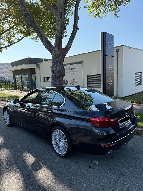 Gebraucht BMW 535 Luxury Line 313 PS (230 kW) 2016 Grau Limousine