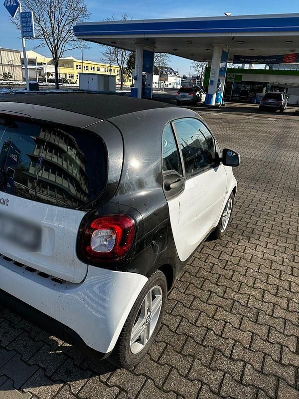 Gebraucht Smart ForTwo Coupé 60 kW (82 PS) 2022 Weiß Coupé
