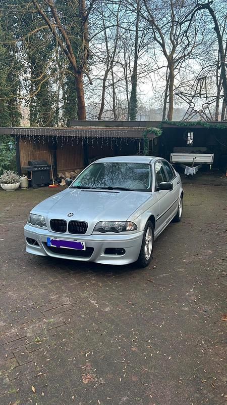 Silber Gebraucht 1999 BMW 316 Performance Limousine | 3.400 € - Bild 1/4