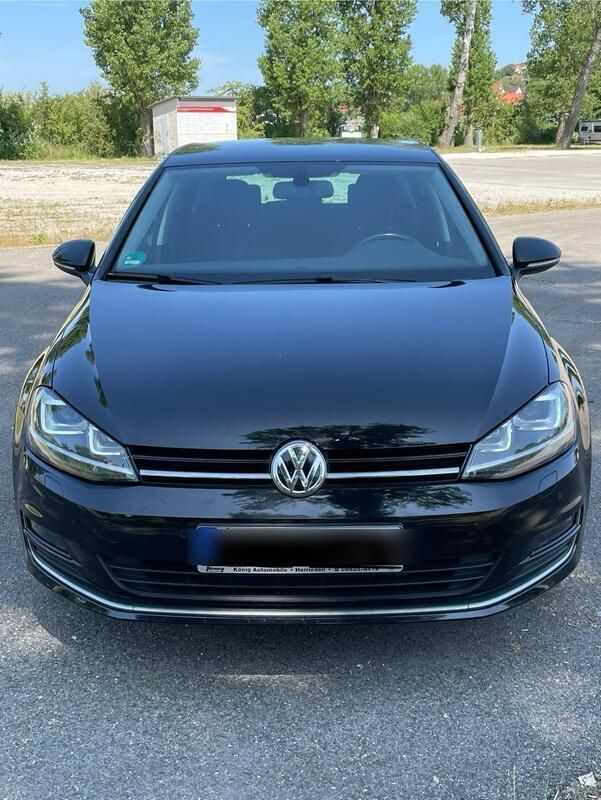 Schwarz Gebraucht 2015 VW Golf VII LOUNGE Limousine | 12.499 € (Fairer Preis) - Bild 1/4