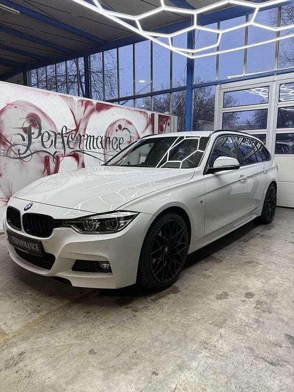 Gebraucht BMW 320 M Sport 190 PS (139 kW) 2019 Weiß Kombi