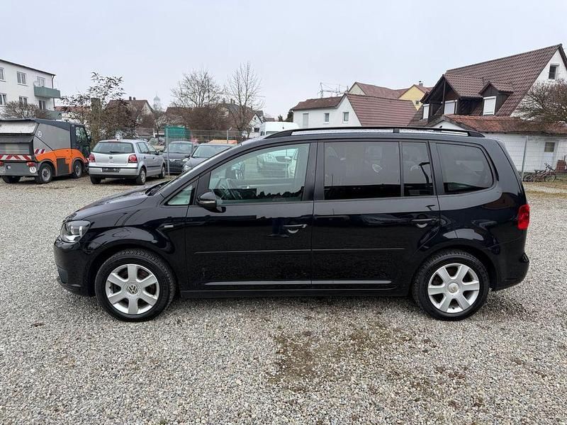 Gebraucht VW Touran Match 140 PS (102 kW) 2013 Schwarz Van / Kleinbus