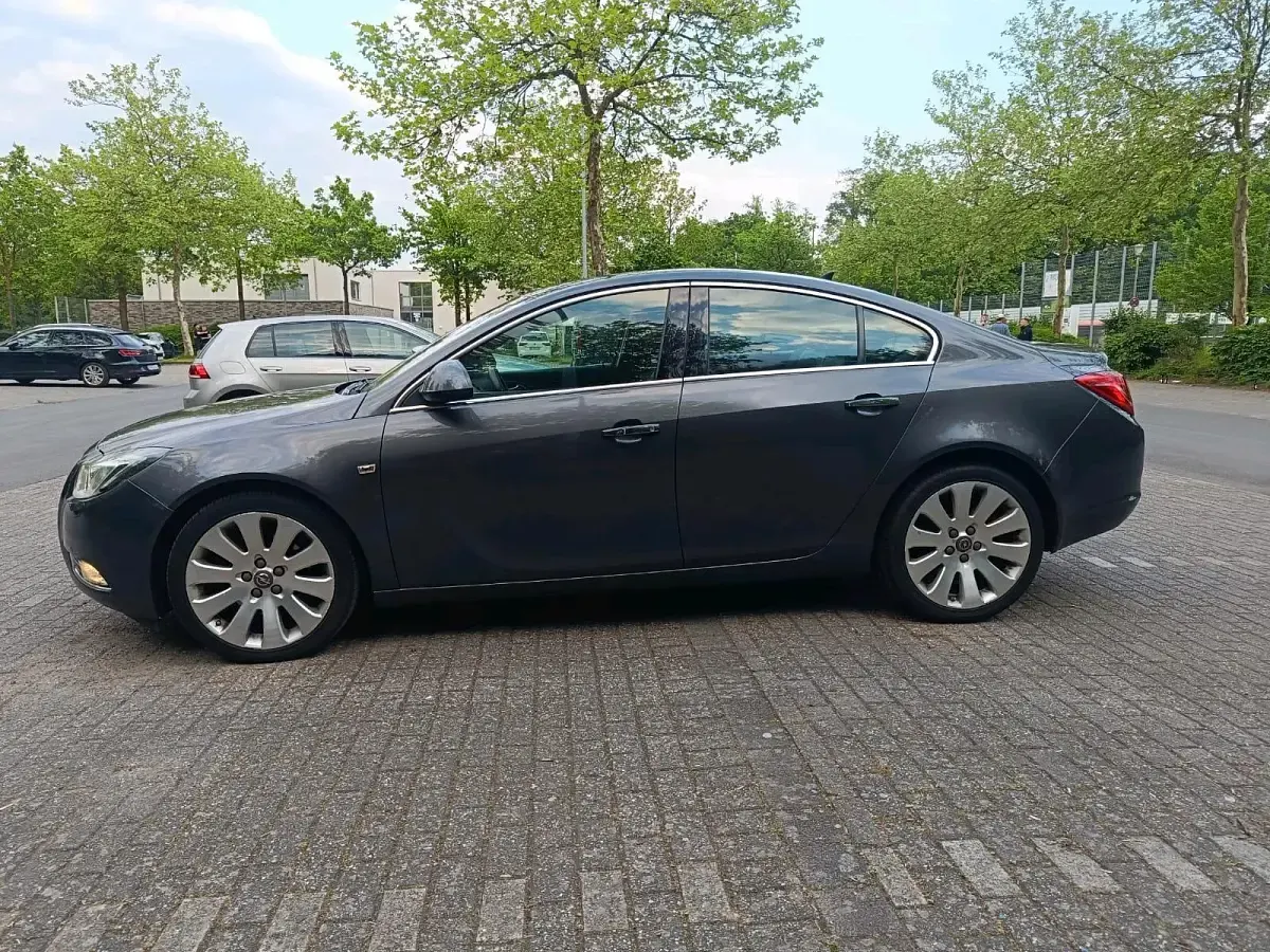 Occasion Opel Insignia Cosmo 160 ch (117 kW) 2008 Gris Berline