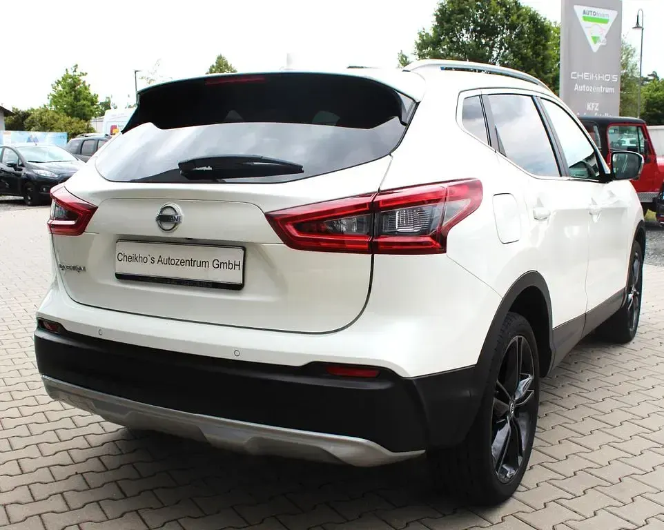 Gebraucht Nissan Qashqai N-Motion 159 PS (116 kW) 2019 Weiß SUV