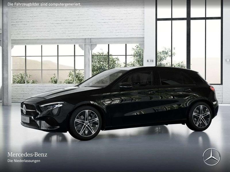 Gebraucht Mercedes A200 Advanced 150 PS (110 kW) 2025 Schwarz Limousine