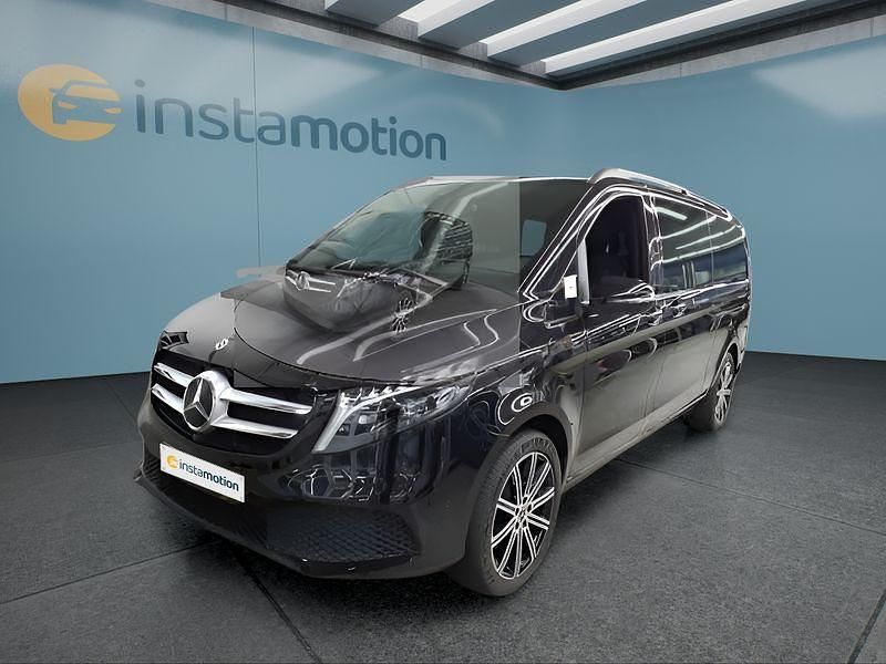 Schwarz Gebraucht 2023 Mercedes V300 Van / Kleinbus | 71.349 € (Teuer) - Bild 1/4