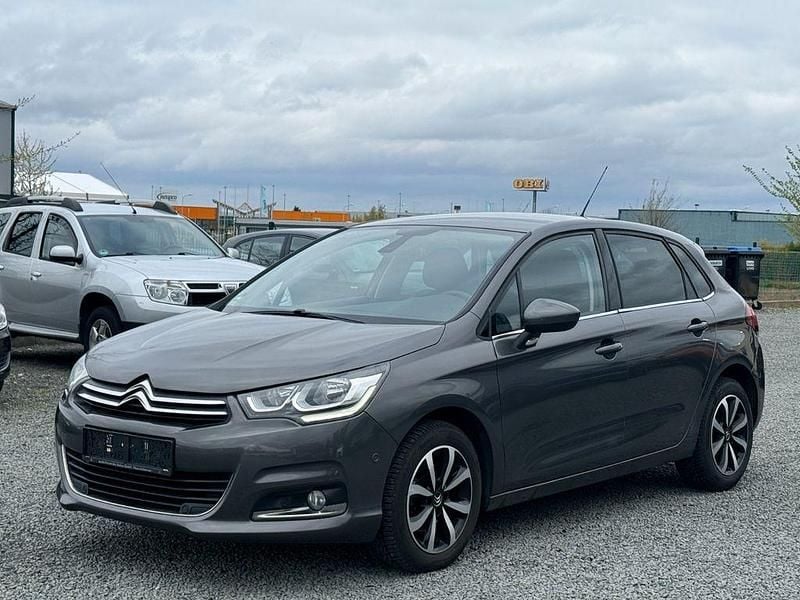 Gebraucht Citroën C4 SELECTION 120 PS (88 kW) 2018 Grau Limousine