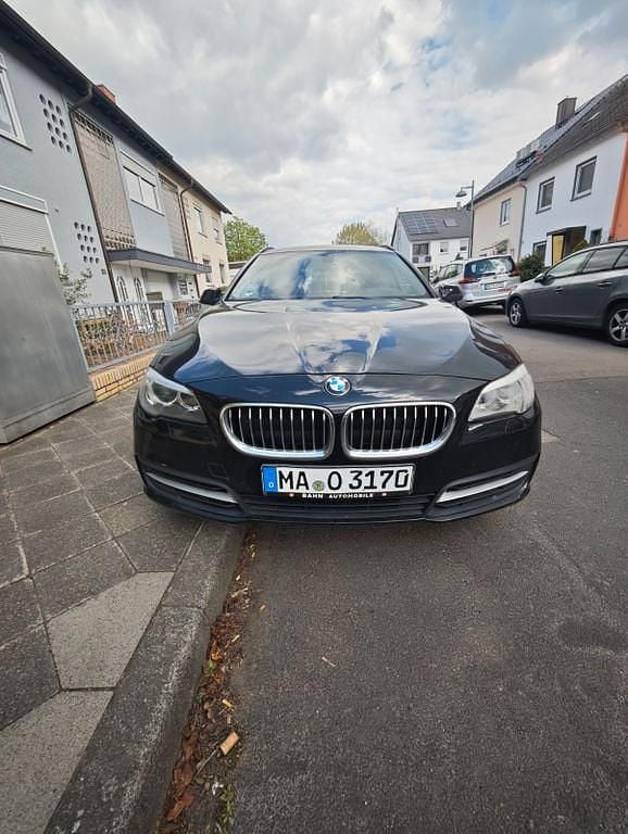 Używany BMW 520 184 KM (135 kW) 2014 Czarny Kombi