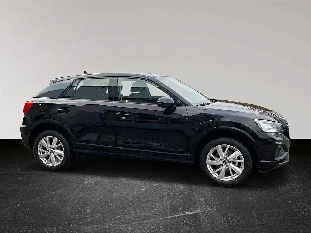 Gebraucht Audi Q2 Advanced 150 PS (110 kW) 2022 Schwarz (brillantschwarz) SUV