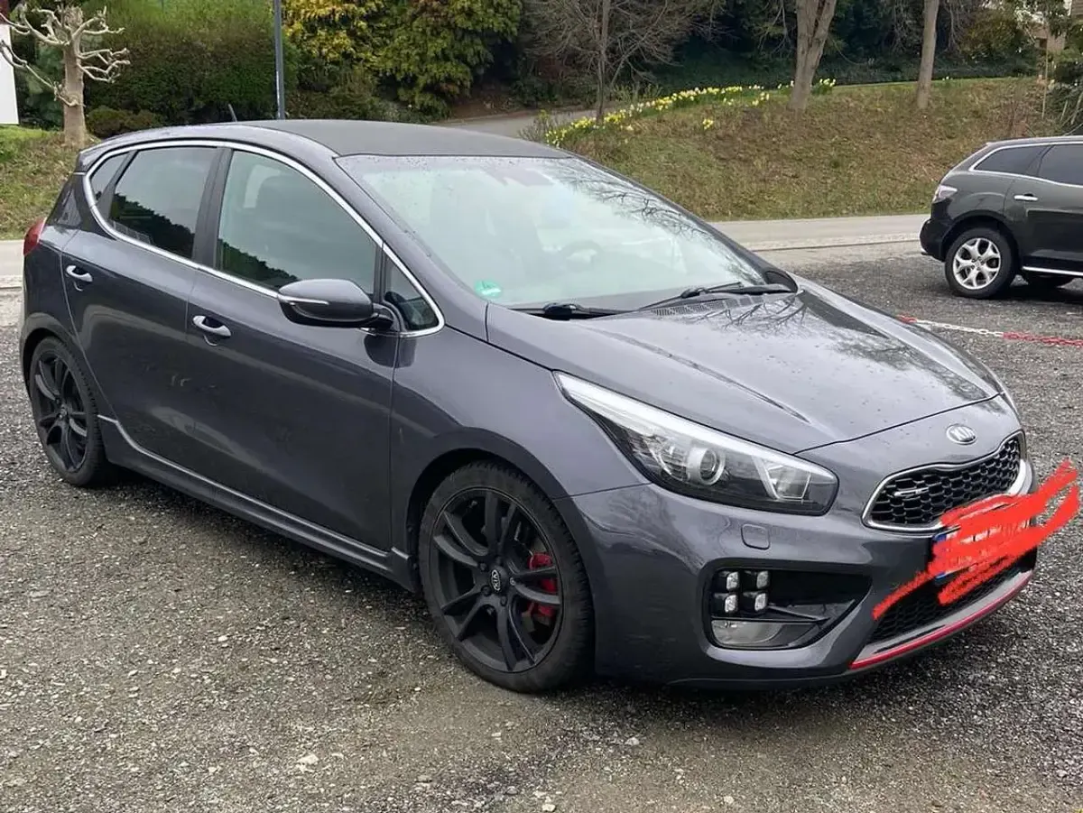 Gebraucht Kia Ceed GT-Track 204 PS (150 kW) 2016 Grau Kleinwagen