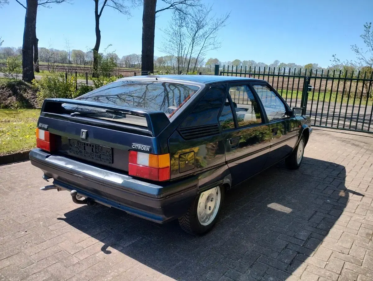 Gebraucht Citroën BX 70 PS (51 kW) 1987 Blau Limousine
