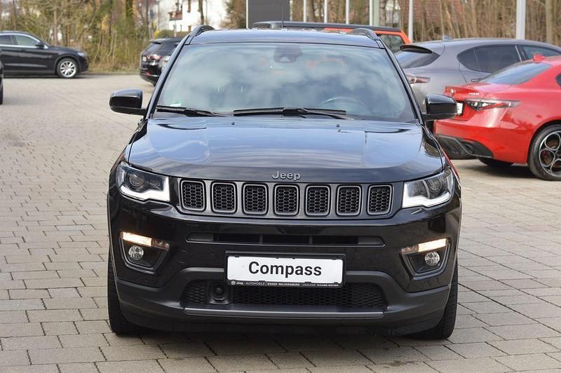 Gebraucht Jeep Compass 150 PS (110 kW) 2021 Schwarz SUV