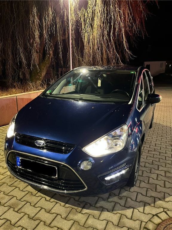 Blau Gebraucht 2011 Ford S-MAX Titanium Van / Kleinbus | 7.500 € (Fairer Preis) - Bild 1/4