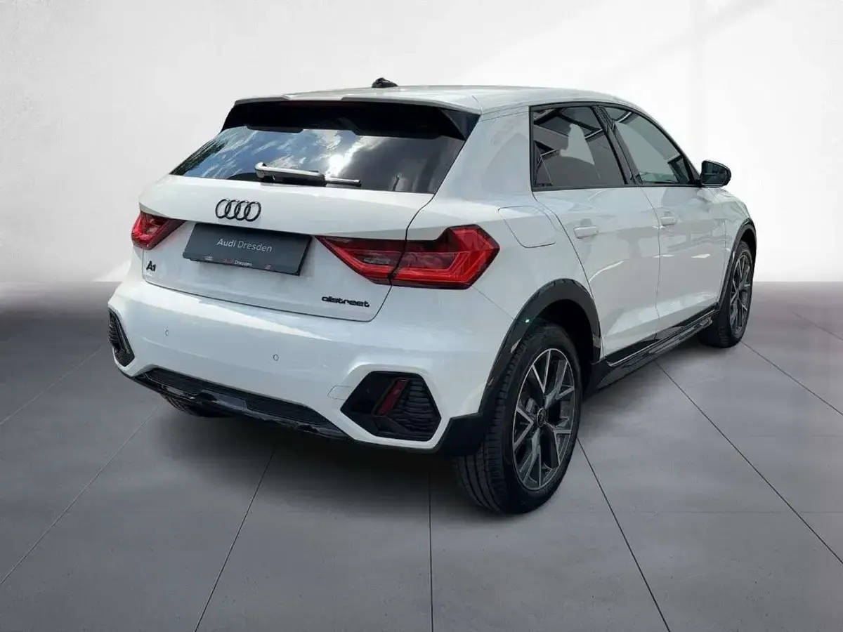 Neu Audi A1 116 PS (85 kW) 2026 Cortinaweiß SUV