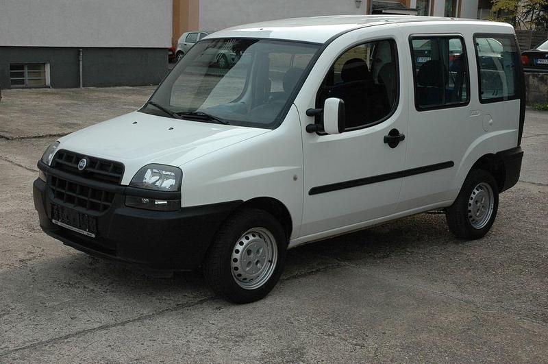 Gebraucht Fiat Doblò 65 PS (47 kW) 2005 Weiß Van / Kleinbus