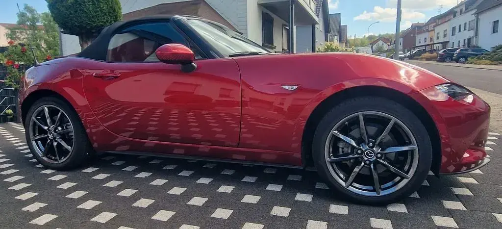 Gebraucht Mazda MX5 Sports-Line 184 PS (135 kW) 2019 Rot Cabrio