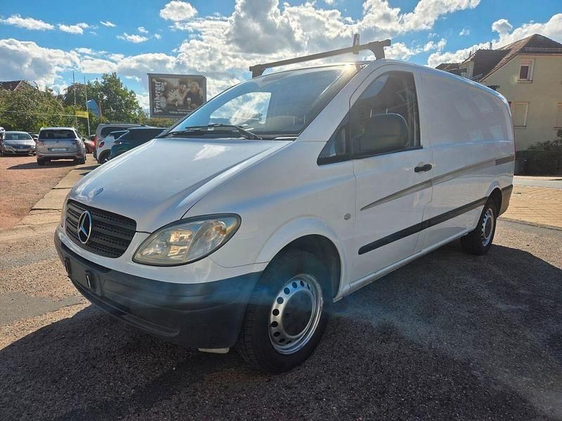 Weiß Gebraucht 2009 Mercedes Vito Van | 5.495 € (Fairer Preis) - Bild 1/4