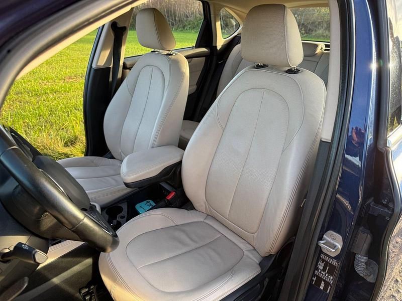 Gebraucht BMW 218 Active Tourer 136 PS (100 kW) 2014 Blau Van / Kleinbus