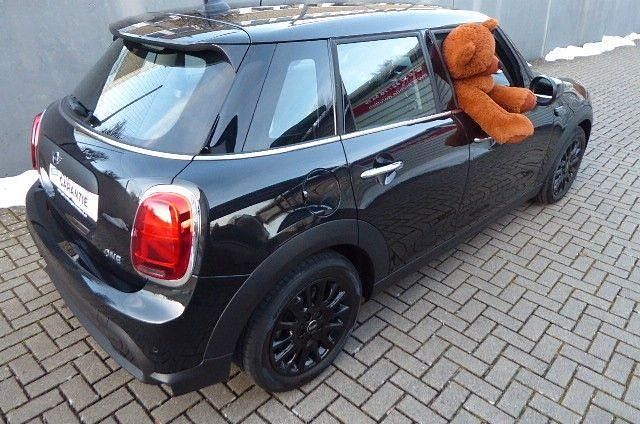 Gebraucht Mini ONE Essential 102 PS (75 kW) 2022 Schwarz Kleinwagen