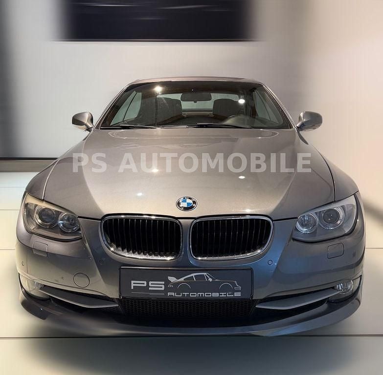Gebraucht BMW 320 Cabriolet 170 PS (125 kW) 2010 Spacegrau Cabrio