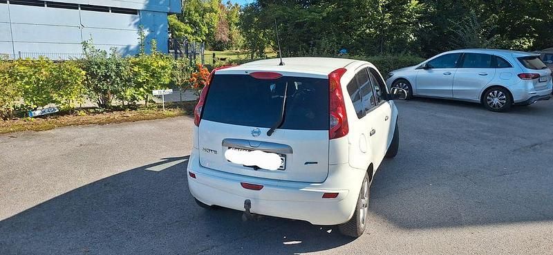 Gebraucht Nissan Note Acenta 88 PS (64 kW) 2011 Weiß Limousine