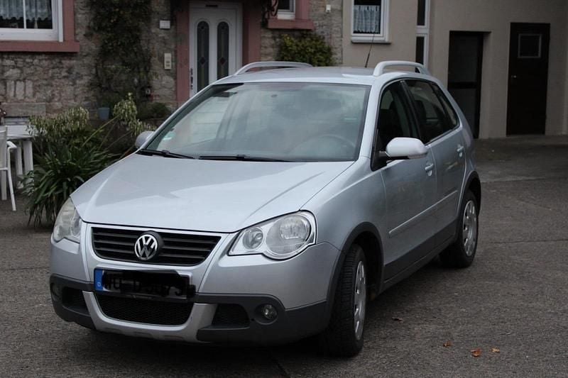 Grau Gebraucht 2007 VW Polo Cross Kleinwagen | 2.900 € (Guter Preis) - Bild 1/4