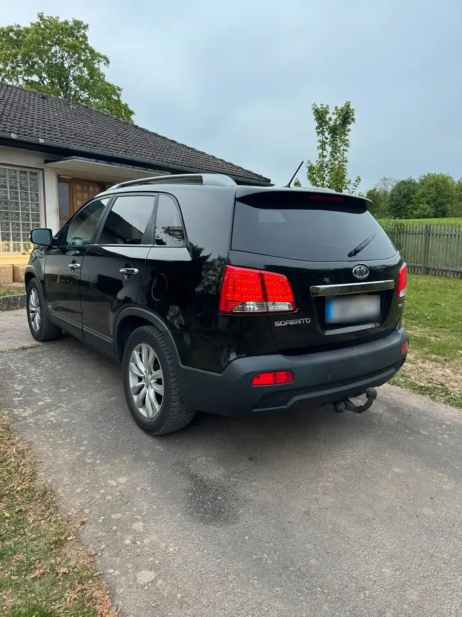 Gebraucht Kia Sorento 197 PS (144 kW) 2011 Schwarz SUV