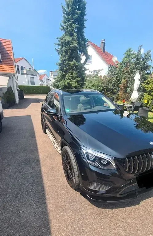 Gebraucht Mercedes GLC250 204 PS (150 kW) 2016 Schwarz SUV