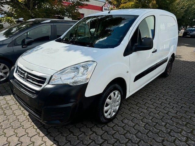 Weiß Gebraucht 2016 Peugeot Partner Comfort plus Van / Kleinbus | 5.950 € (Guter Preis) - Bild 1/4