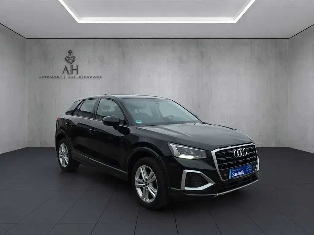 Gebraucht Audi Q2 Ambiente 150 PS (110 kW) 2022 Schwarz SUV