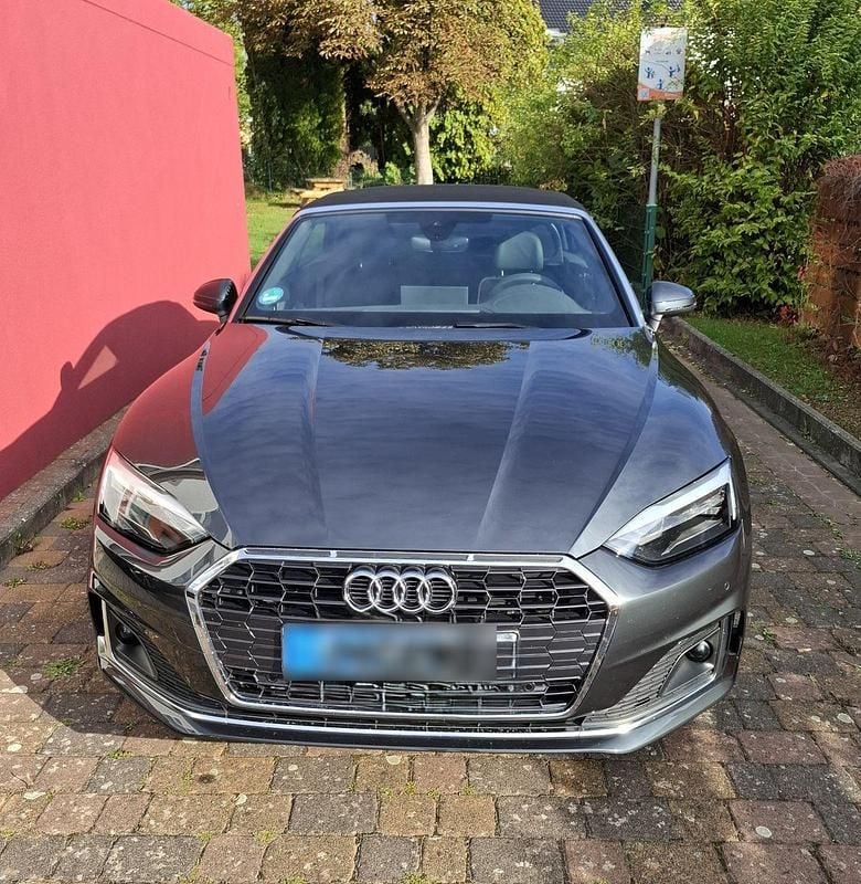 Gebraucht Audi A5 Cabriolet Ambiente 150 PS (110 kW) 2024 Grau Cabrio