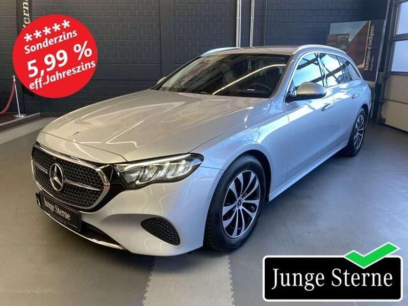 Hightechsilber Gebraucht 2024 Mercedes E200 Avantgarde Kombi | 39.980 € (Superpreis) - Bild 1/4