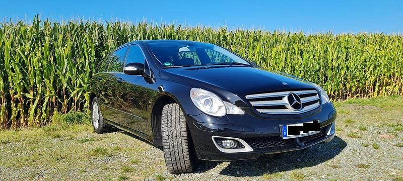 Gebraucht Mercedes R320 224 PS (164 kW) 2007 Schwarz Van / Kleinbus
