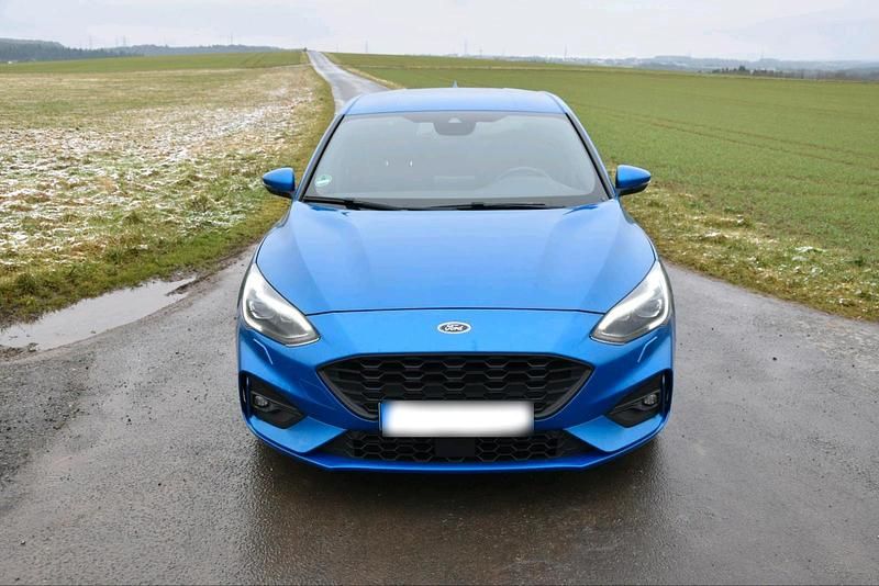 Gebraucht Ford Focus ST-Line 150 PS (110 kW) 2018 Blau Limousine