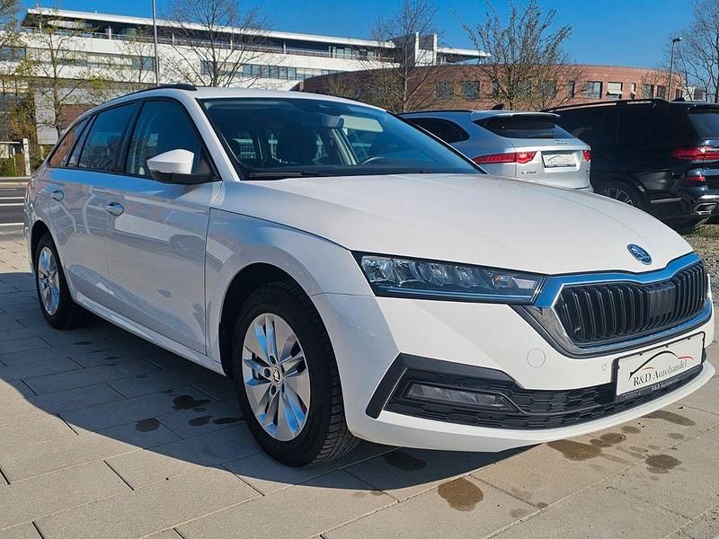Second-hand Skoda Octavia Ambition 150 CP (110 kW) 2023 Alb Break