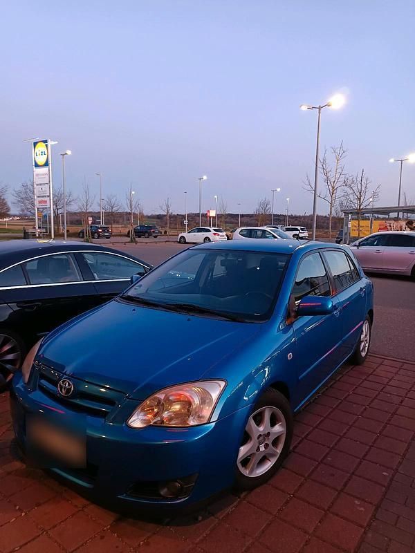 Blau Gebraucht 2006 Toyota Corolla Kleinwagen | 4.200 € (Etwas zu teuer) - Bild 1/4