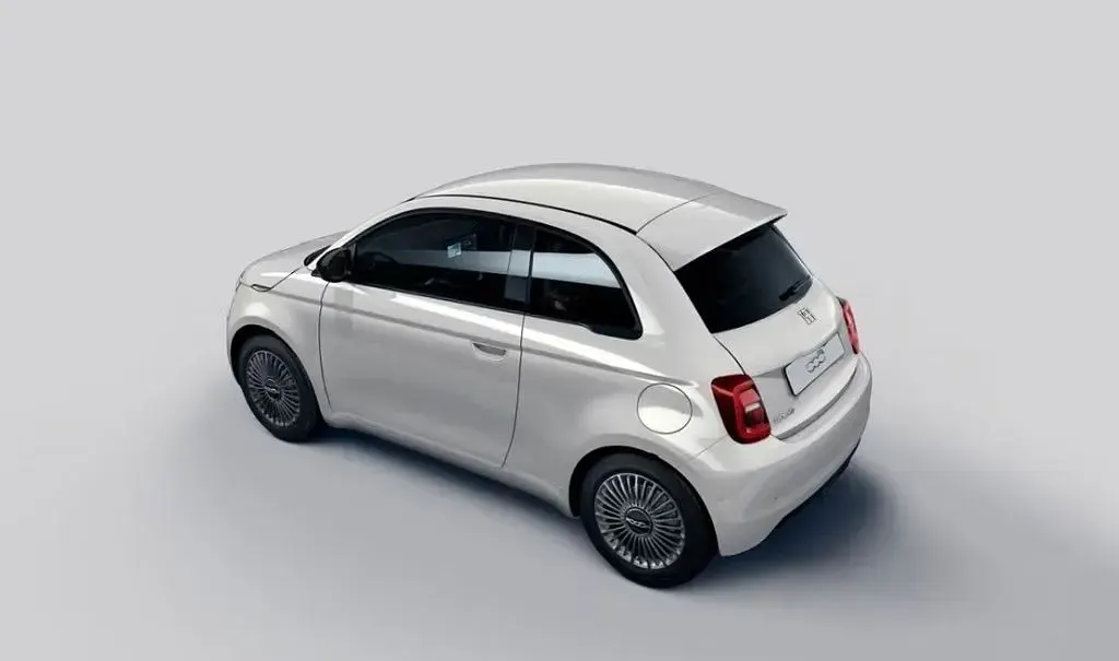 Neu Fiat 500 Icon 65 PS (47 kW) 2026 Weiß Kleinwagen
