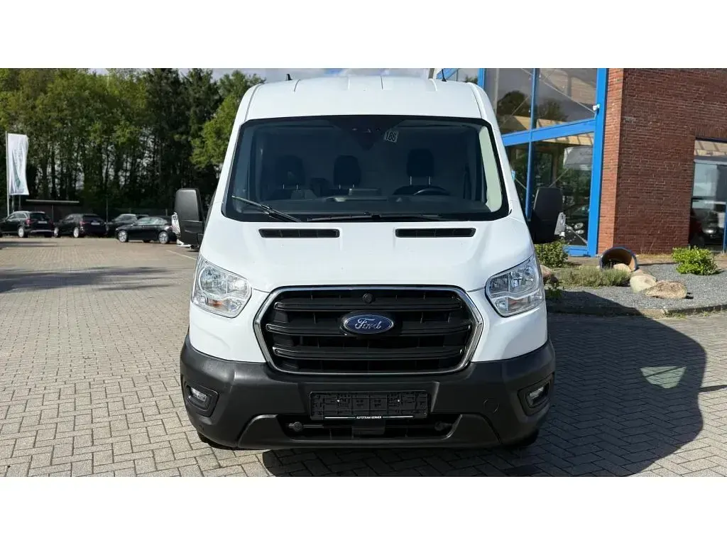 Używany Ford Transit 131 KM (96 kW) 2022 Biały Sedan/Limuzyna