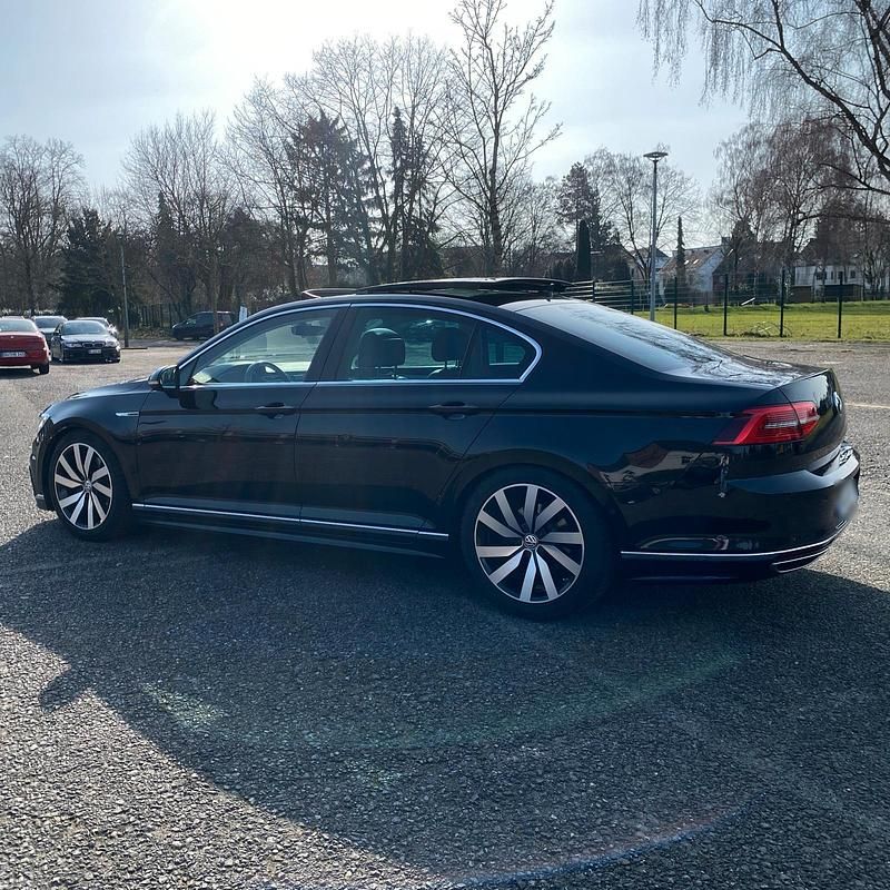 Gebraucht VW Passat R 190 PS (139 kW) 2017 Schwarz Limousine