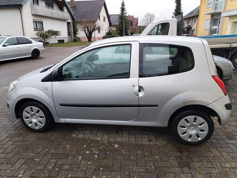 Gebraucht Renault Twingo Authentique 58 PS (42 kW) 2009 Silber Kleinwagen