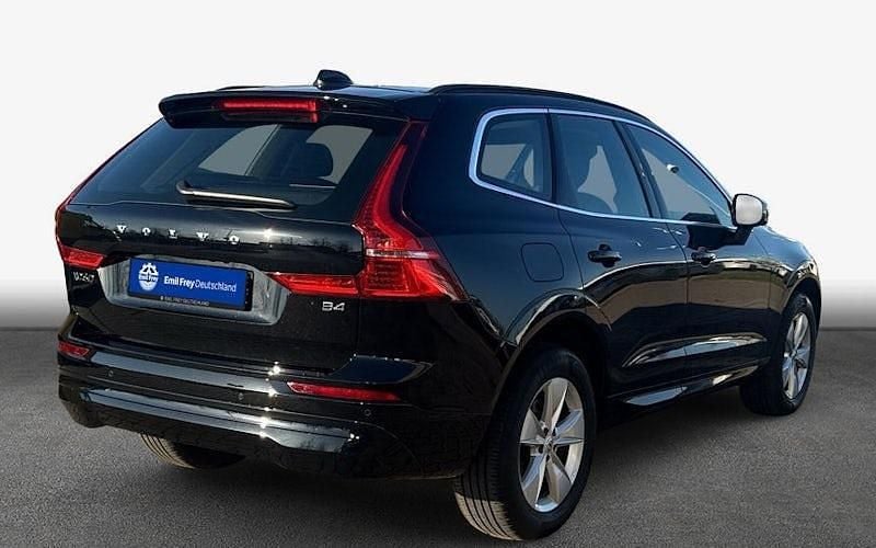 Gebraucht Volvo XC60 Core 197 PS (144 kW) 2022 Schwarz SUV