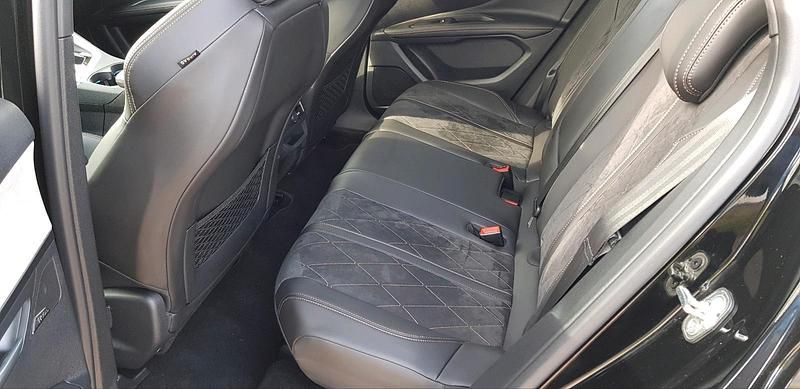 Schwarz Gebraucht 2018 Peugeot 3008 GT SUV | 18.500 € (Guter Preis) - Bild 1/4