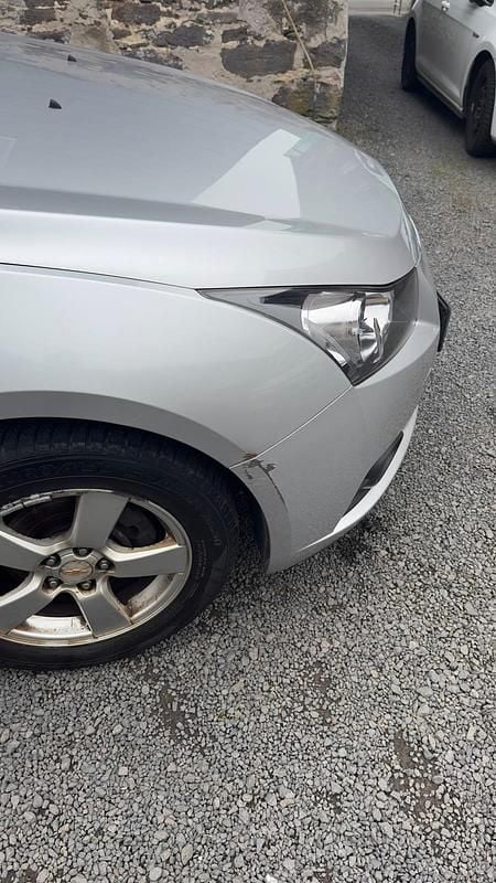 Gebraucht Chevrolet Cruze 125 PS (91 kW) 2012 Silber Limousine