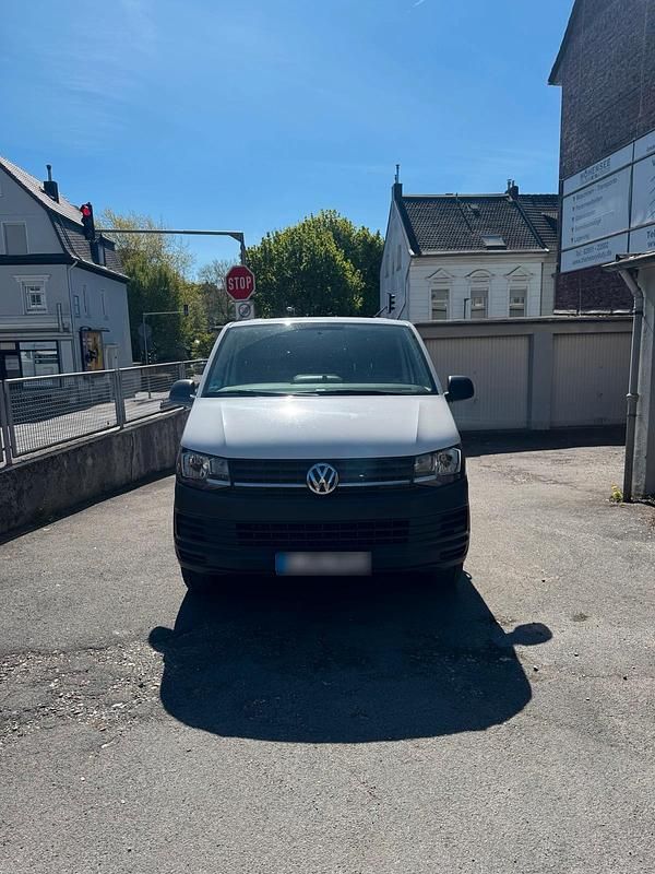 Second-hand VW Transporter 110 CP (80 kW) 2017 Alb Van