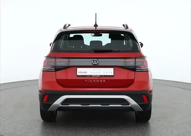 Gebraucht VW T-Cross Life 95 PS (69 kW) 2024 Rot SUV
